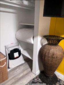 Luxury Downtown SLC Retreat, King Bed 2 Bed 1 Bath