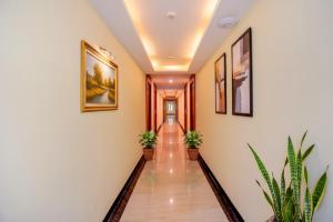 FabHotel Abirami Grand Inn - Nr Bryant Park