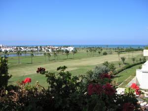 artQhost Costa Ballena Penthouse Ocean and Golf views & Free Parking