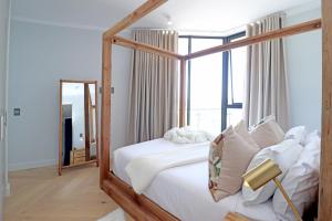 Thango Executives Gallileo Ellipse