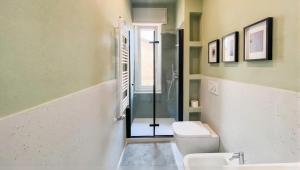 Lovely one bedroom flat with terrace in via Sebino