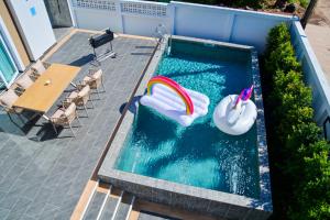 Santara Pool Villa Udon