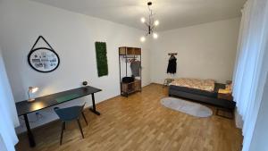 3 Zimmer Küche Bad 80m2 Ferienwohnung am Messplatz Pforzheim