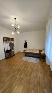 3 Zimmer Küche Bad 80m2 Ferienwohnung am Messplatz Pforzheim