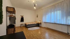 3 Zimmer Küche Bad 80m2 Ferienwohnung am Messplatz Pforzheim