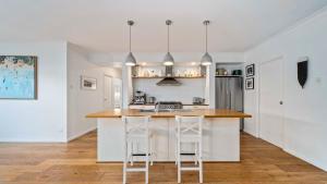 Parrot Tree Rest - Home with Magnesium Spa Pool