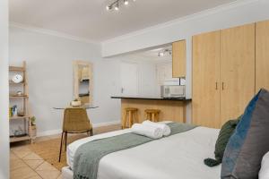 Planet Africa Studio Pool Gym