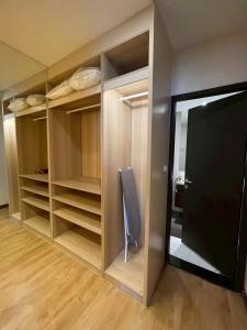 SkyLink Thonglor Luxury Condo with Pool BTS Access