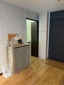 SkyLink Thonglor Luxury Condo with Pool BTS Access