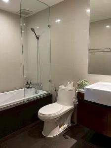 SkyLink Thonglor Luxury Condo with Pool BTS Access