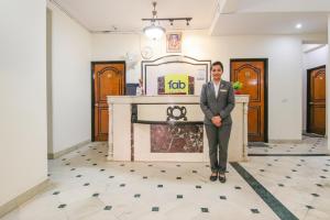 Via Singh Suite - DLF Phase 3, Gurugram