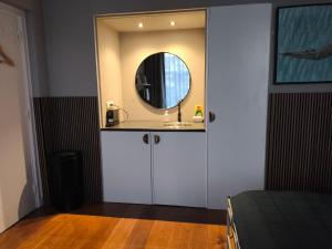 Ocean Moments - Free Parking