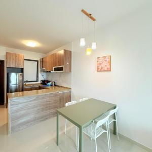 Ataraxia Park 4 Sea View 2R1B 6 Pax