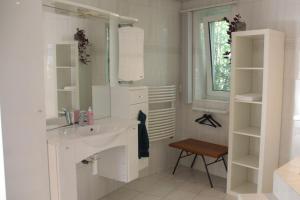 B&B Even Heukelom - Kamer met Tuin