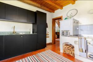 Alpine Boutique Chalet with Sauna near Salzburg