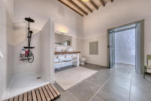Casa Amaris - Award-Winning Canarian House By Lanzarote Vacation Homes