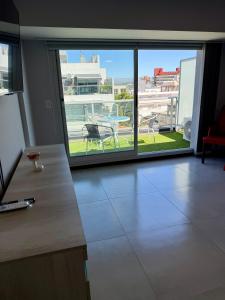 Depto de Primera Calidad, Cochera, Pile, Aire Ac