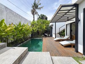 Villa Nyanyi Satu - 4BR Luxury Tropical Jungle Villa 4 Mins to Beach