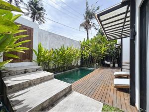 Villa Nyanyi Satu - 4BR Luxury Tropical Jungle Villa 4 Mins to Beach