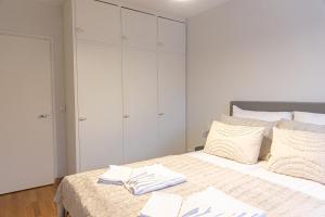 Cozy Family City Suite By BookLapland