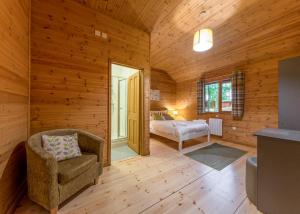 Woodland Park Lodges