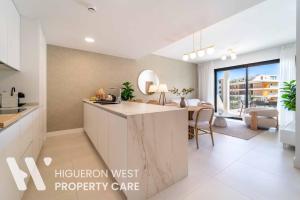 Las Lomas 2 Collection - BrIzas del Higueron