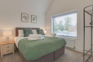 Surehaven Stays 4 Bedroom House Braintree