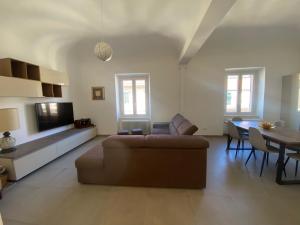 centrale, 5 posti letto, vicino al mare, due bagni