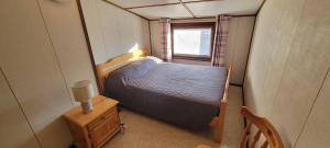 Domaine de vacances TAMARIS, à 600m de la plage, animations piscines en supplément , villa climatisée avec 2 chambres 4 couchages, WIFI LRTAM4I