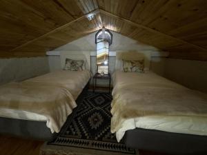 Hartland Garden Loft