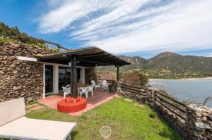 Waterside Oasis House