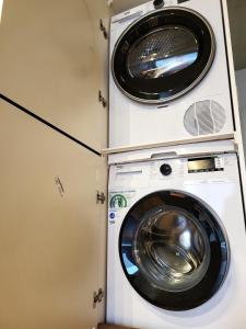 The Lucky Five at Glivia Parking&Garden