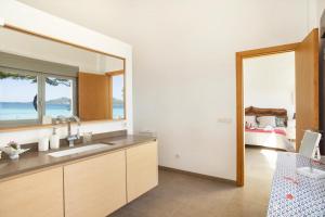 Charming seaside villa in Muro 220 m²