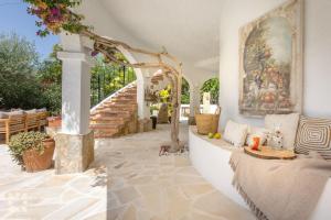 Villa Arnella by Abahana Villas