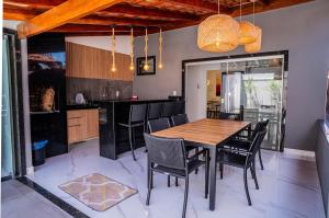 Bela casa 3qts de temporada em Alcobaça BA