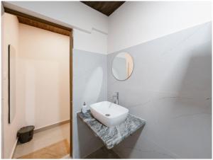 Lagoon Stays, Gokarna