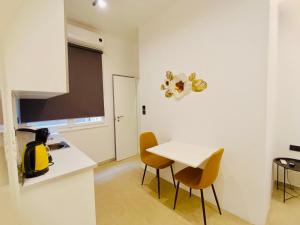 Central Retreat by Zeus Suites