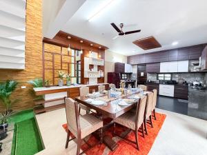 Lagoon Luxe 4BHK Luxury Terrace Pool Villa with Private Theatre & Pool Table by Spacez