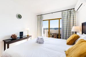 No More Snow, 300 m from the beach, king size bed, fast wi-fi