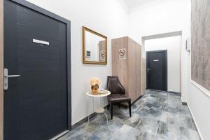 Magic Brilliant - District 7 Nights for 2 by NW