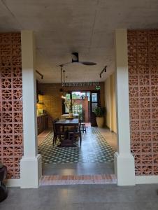 Mountain Shore Retreat Near Beach& Fishing Village