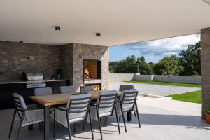 Villa Angelina by Villsy