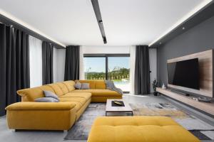 Villa Angelina by Villsy