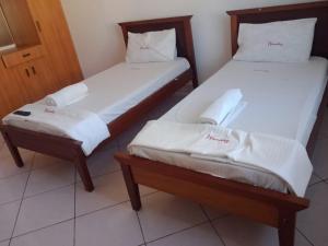 Tudor furnished rooms in an apartment TF1