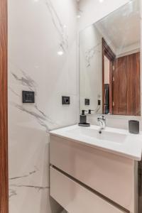 Studio Signature - Parking privé & neuf