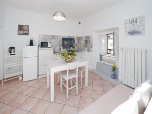 Apartment White by Interhome