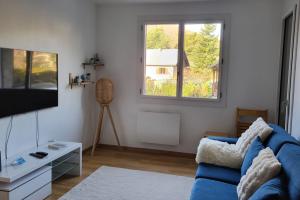 Charming apartment overlooking the valley