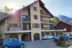 Charming apartment overlooking the valley
