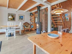 Holiday Home Alfons - 600m from the sea by Interhome