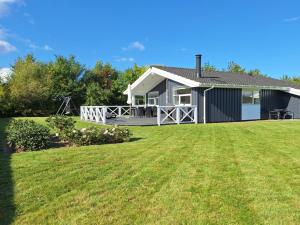 Holiday Home Gustava - 700m from the sea by Interhome